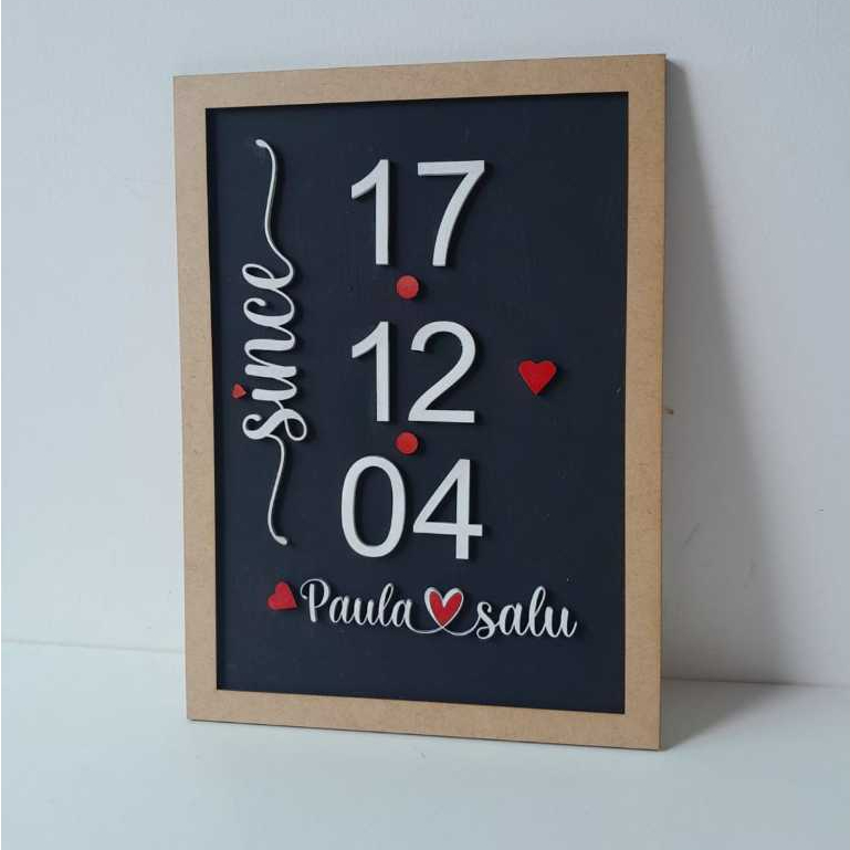 Quadro Decorativo com Data Comemorativa Relembre Data Do Namoro Casamento Feito Em MDF